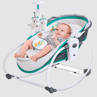 Cadeira Moises 5 em 1, Mastela com um bebê dentro para banho de sol em recém-nascido