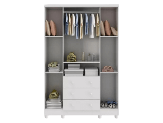 guarda roupas de bebê